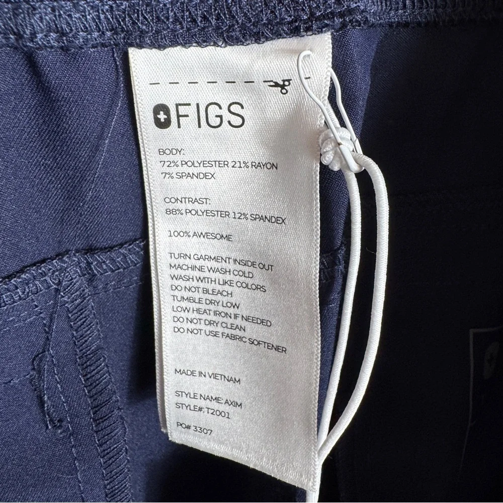 NWT Figs Axim Cargo Scrub Pants, Navy, Size M